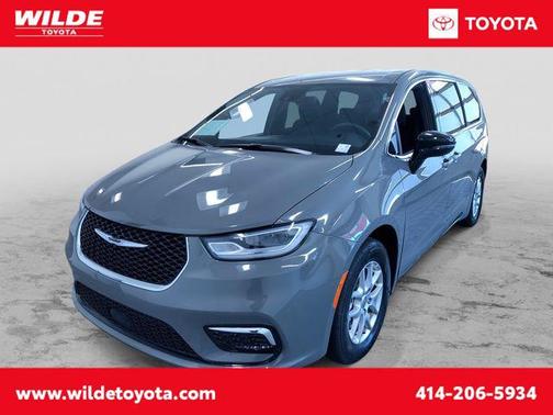 Ceramic Gray Clearcoat 2025 Chrysler Pacifica L