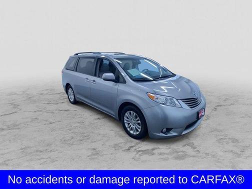 2011 Toyota Sienna XLE