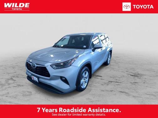 2024 Toyota Highlander LE I4