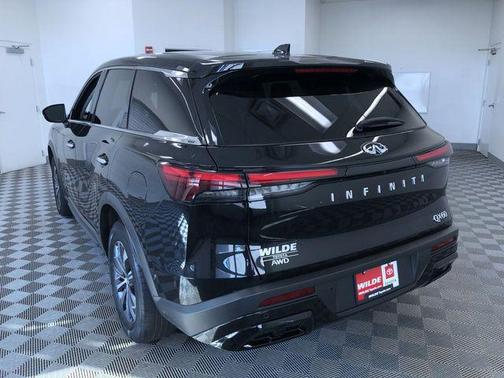 2022 INFINITI QX60 Pure