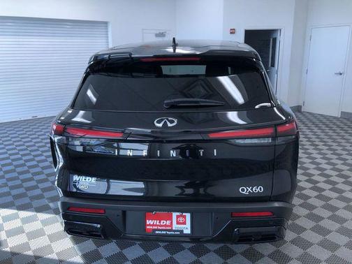 2022 INFINITI QX60 Pure