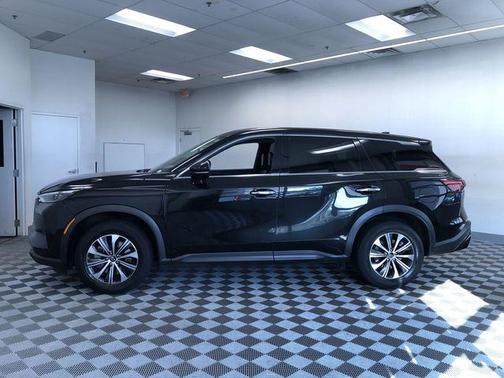 2022 INFINITI QX60 Pure