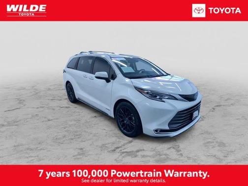 Blizzard Pearl 2021 Toyota Sienna Platinum 7 Passenger