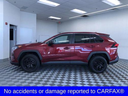 2022 Toyota RAV4 LE