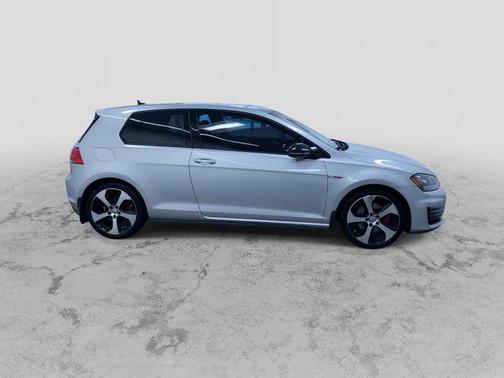 2015 Volkswagen Golf GTI 2.0T S 4-Door
