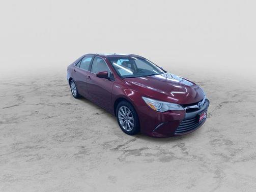 2017 Toyota Camry Hybrid XLE