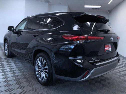 2020 Toyota Highlander Platinum