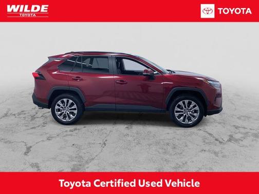 2022 Toyota RAV4 XLE Premium