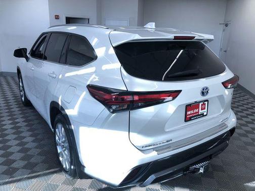 2023 Toyota Highlander Hybrid Limited