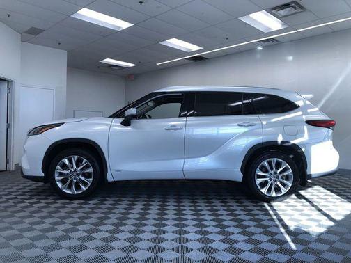2023 Toyota Highlander Hybrid Limited