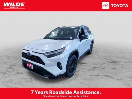 2022 Toyota RAV4 Hybrid SE