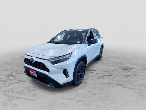 2022 Toyota RAV4 Hybrid SE