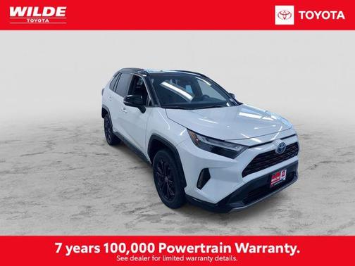 2022 Toyota RAV4 Hybrid SE