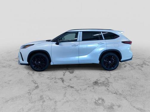 2025 Toyota Highlander XSE