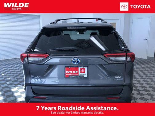 2020 Toyota RAV4 Hybrid XLE