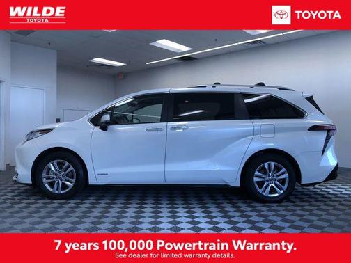 2021 Toyota Sienna Limited 7-Passenger