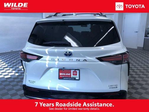2021 Toyota Sienna Limited 7-Passenger