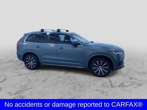 2020 Volvo XC90 T6 Momentum