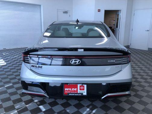 2024 Hyundai SONATA Hybrid SE