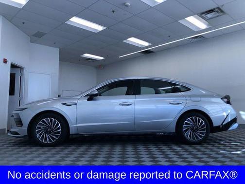 2024 Hyundai SONATA Hybrid SE