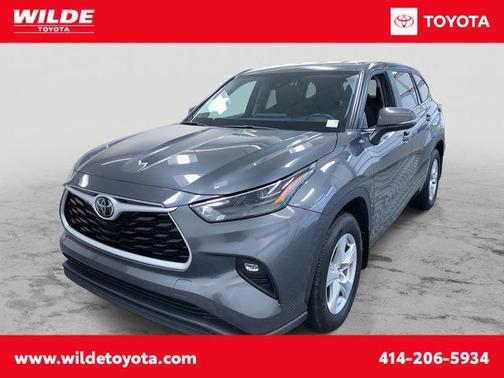 2024 Toyota Highlander LE I4
