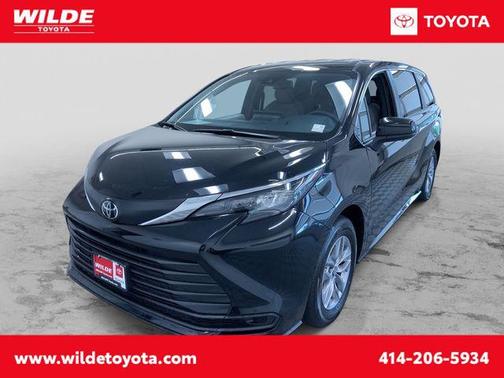 Midnight Black Metallic 2026 Toyota Sienna LE