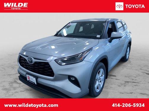 2024 Toyota Highlander LE I4