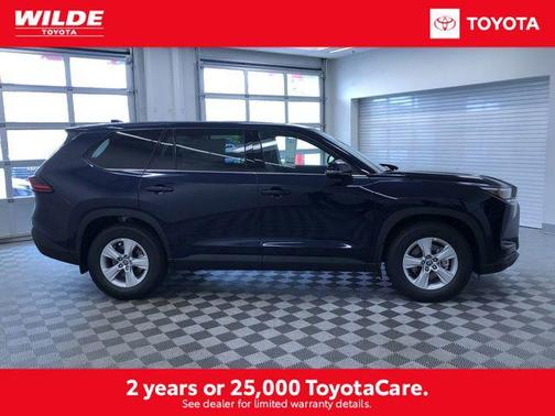 2025 Toyota Highlander LE