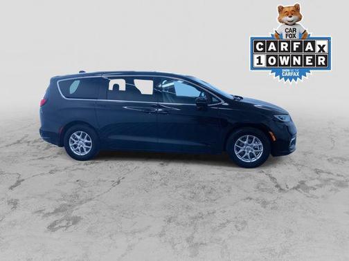 2025 Chrysler Pacifica L