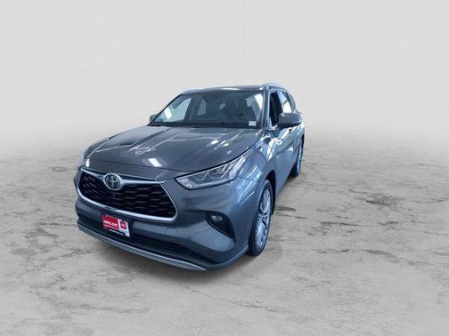 2020 Toyota Highlander Platinum