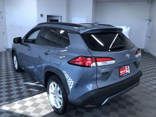 2024 Toyota Corolla Cross LE