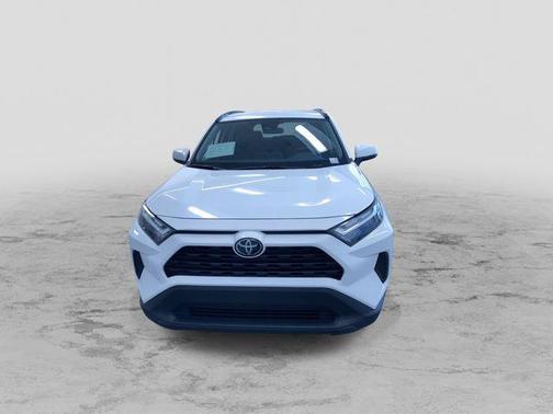 Ice 2025 Toyota RAV4 Hybrid XLE