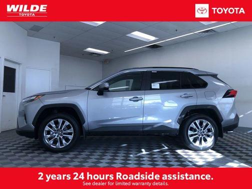 2025 Toyota RAV4 XLE Premium