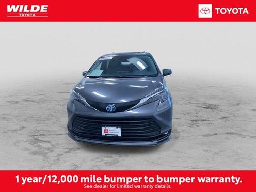 2025 Toyota Sienna XLE