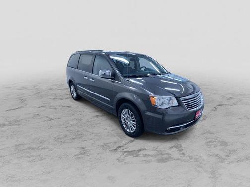 2015 Chrysler Town & Country Touring-L