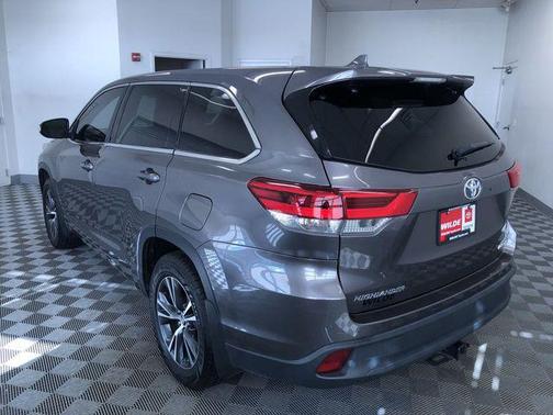 2017 Toyota Highlander LE Plus