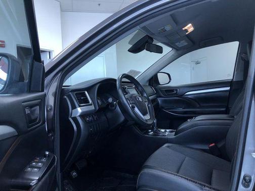 2017 Toyota Highlander LE Plus