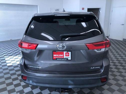 2017 Toyota Highlander LE Plus