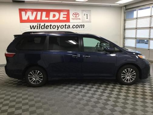 2018 Toyota Sienna SE