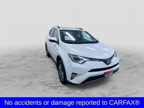 2017 Toyota RAV4 Hybrid XLE
