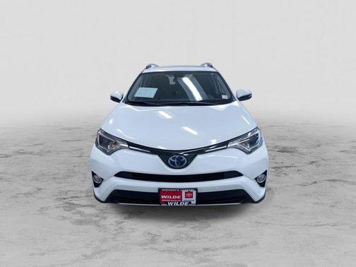 2017 Toyota RAV4 Hybrid XLE