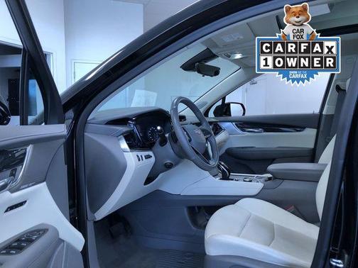 Stellar Black Metallic 2022 Cadillac XT6 Premium Luxury AWD