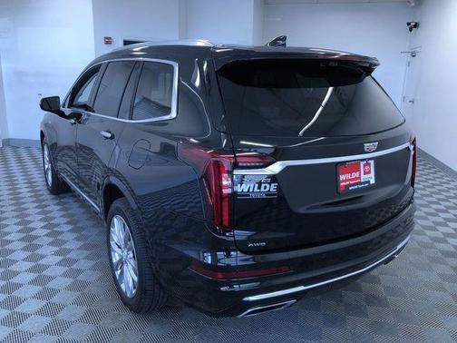 Stellar Black Metallic 2022 Cadillac XT6 Premium Luxury AWD