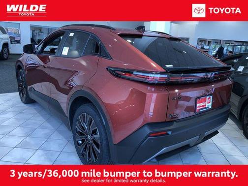 04z3orange 2026 Toyota C-HR XSE