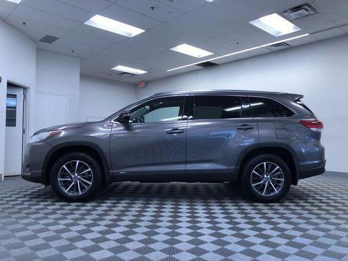 2019 Toyota Highlander Hybrid XLE