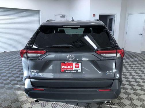 2025 Toyota RAV4 Hybrid XLE