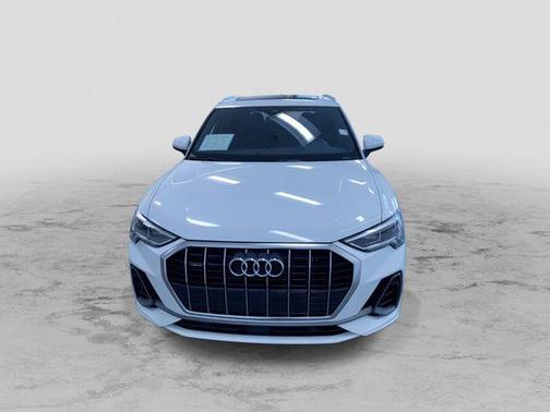 2025 Audi Q3 Premium