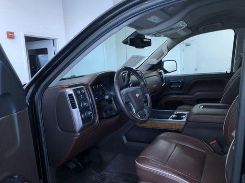 2017 Chevrolet Silverado 1500 High Country