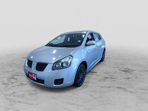 Liquid Platinum Metallic 2010 Pontiac Vibe Base