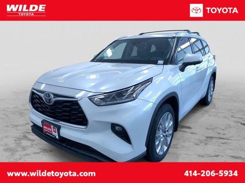 Pearl 2023 Toyota Highlander Limited